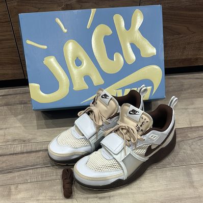 Travis Scott × Nike Zoom Field Jaxx "White and Light Chocolate"