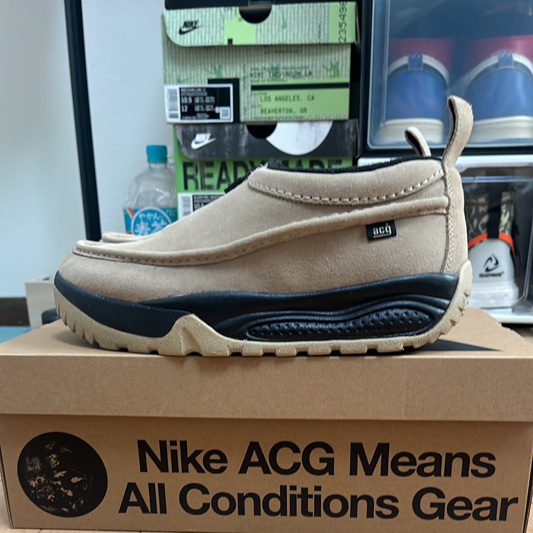 Nike ACG IZY "Khaki/Black/Limestone"