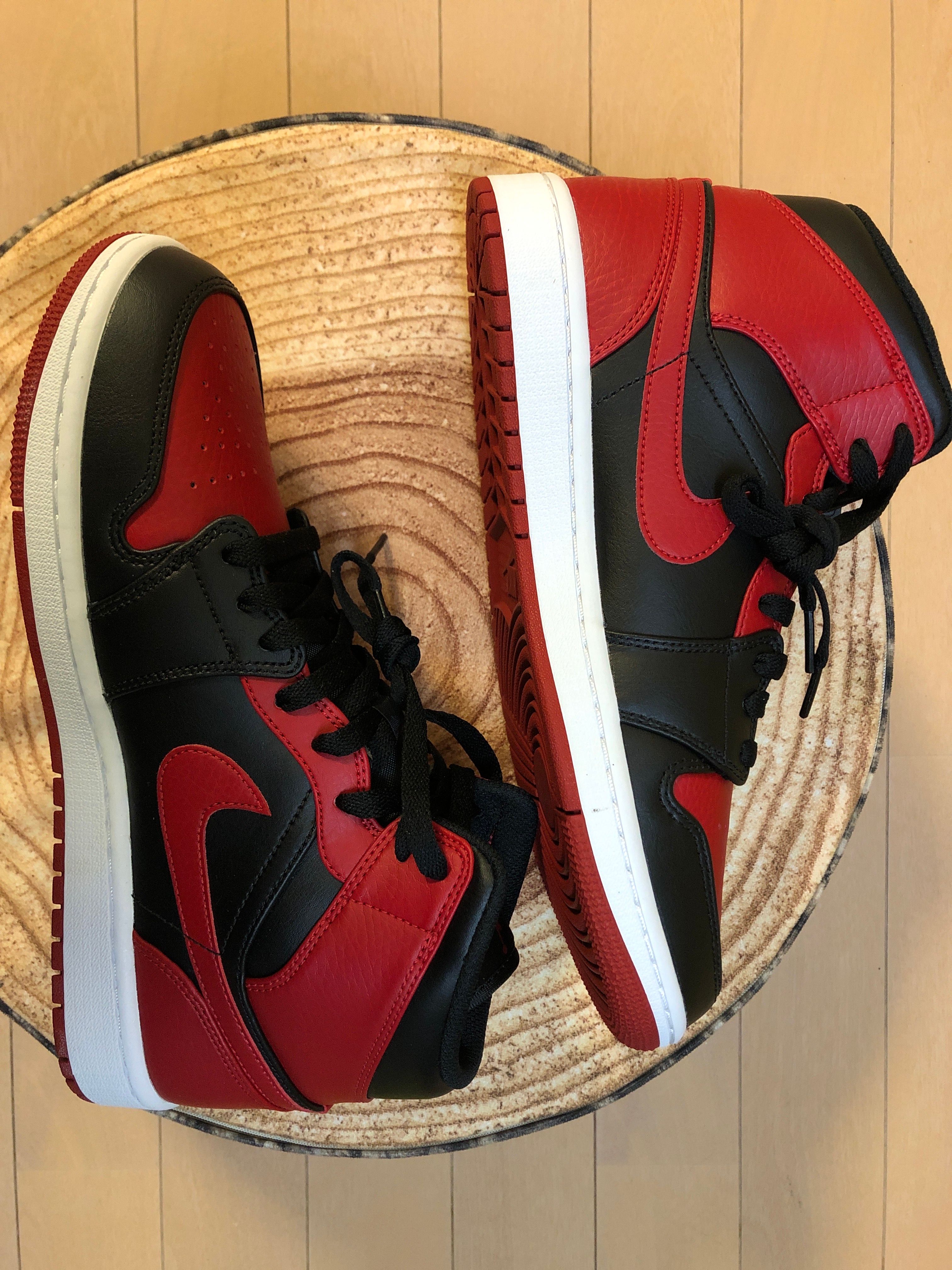 Nike Air Jordan 1 Mid "Bred"