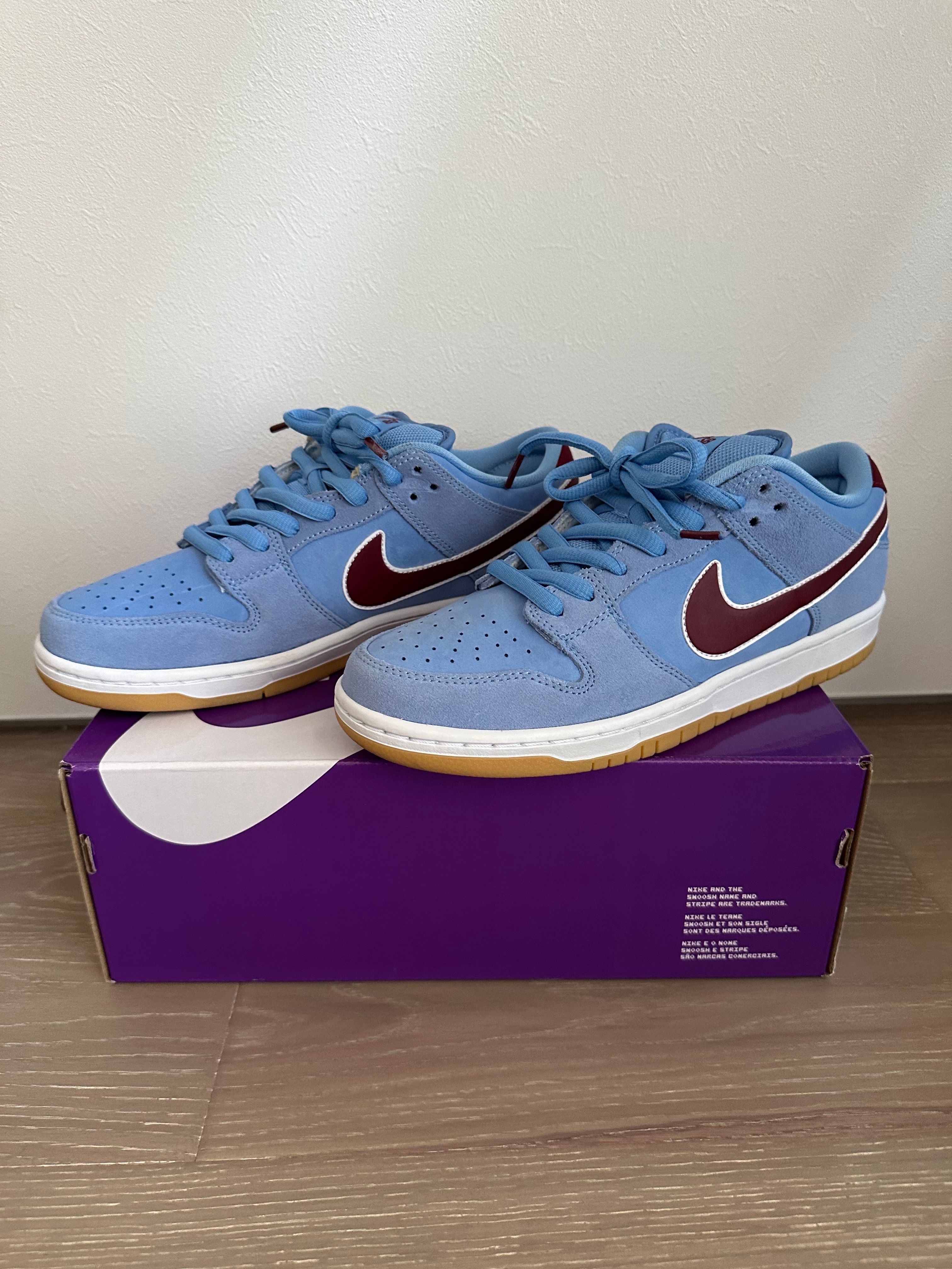 Nike SB Dunk Low Pro "Philadelphia Phillies/Valor Blue and Team Maroon"