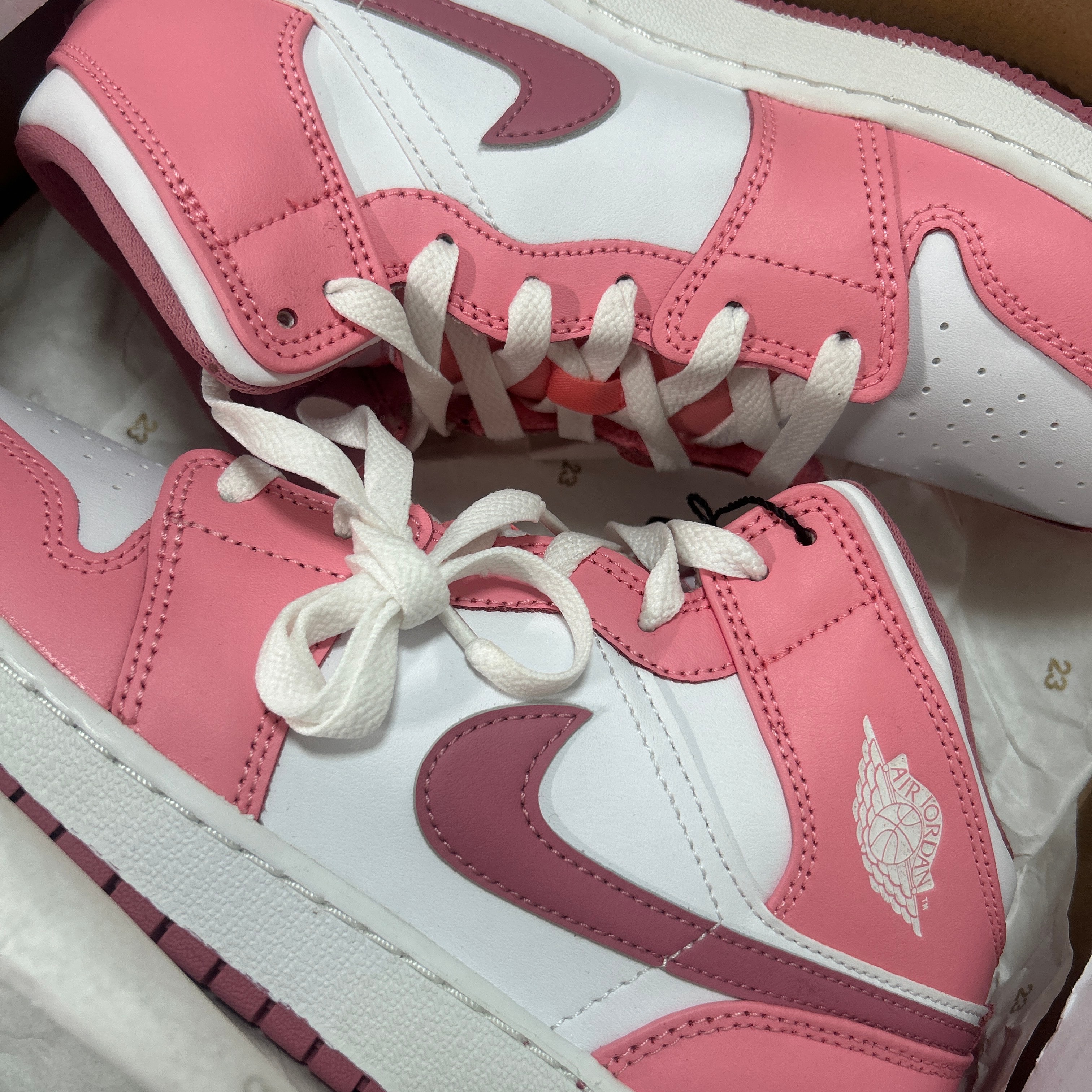 Nike GS Air Jordan 1 Mid "Coral Chalk/White/Desert Berry"