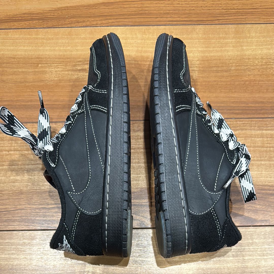 Travis Scott × Nike Air Jordan 1 Low OG SP "Black Phantom"