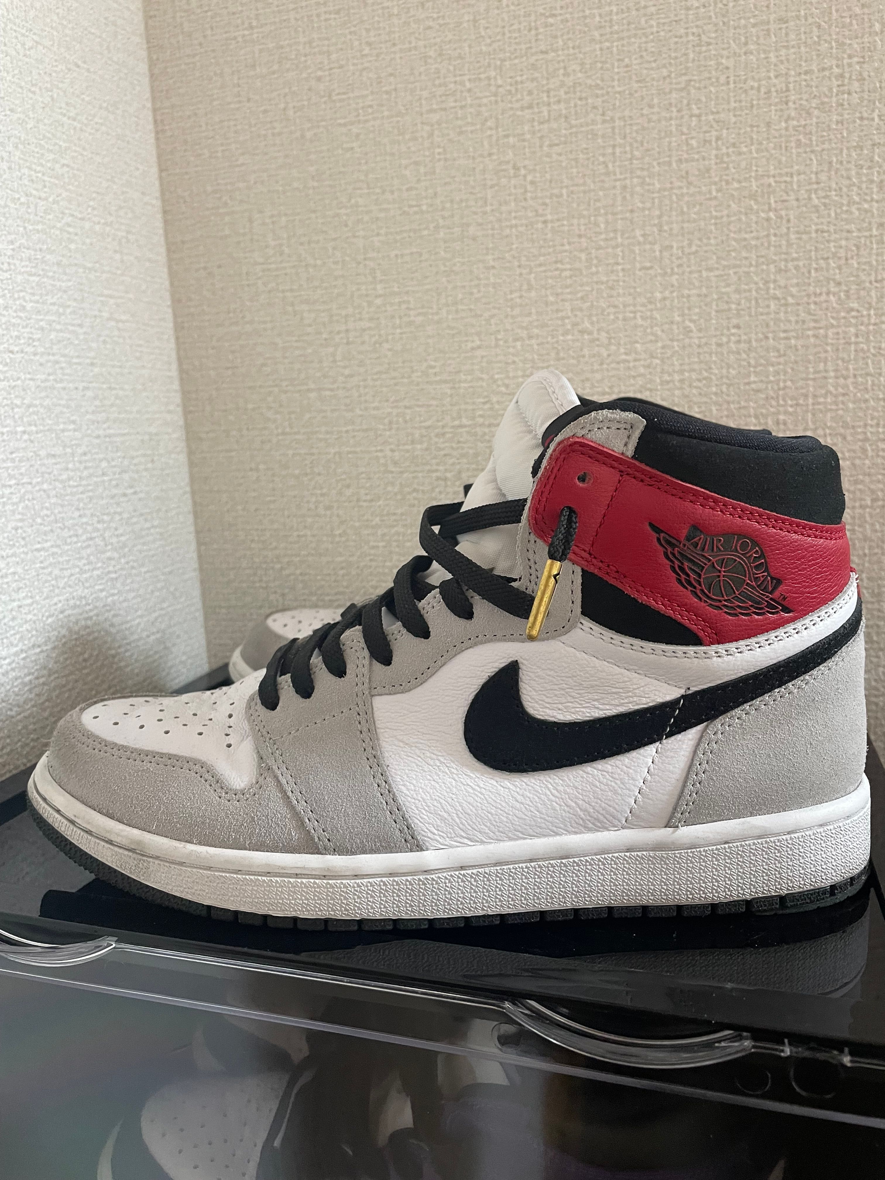 Nike Air Jordan 1 High OG "White/Black/Light Smoke Grey"