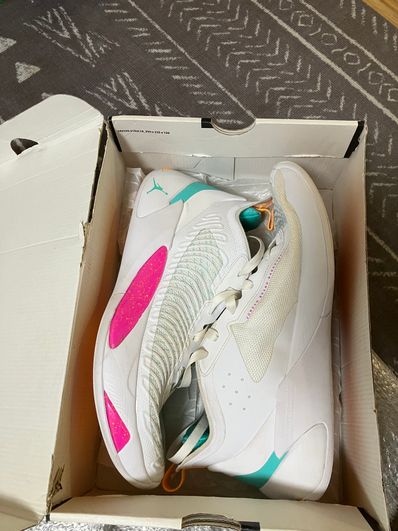 Nike Luka 1 "White/Fire Pink"