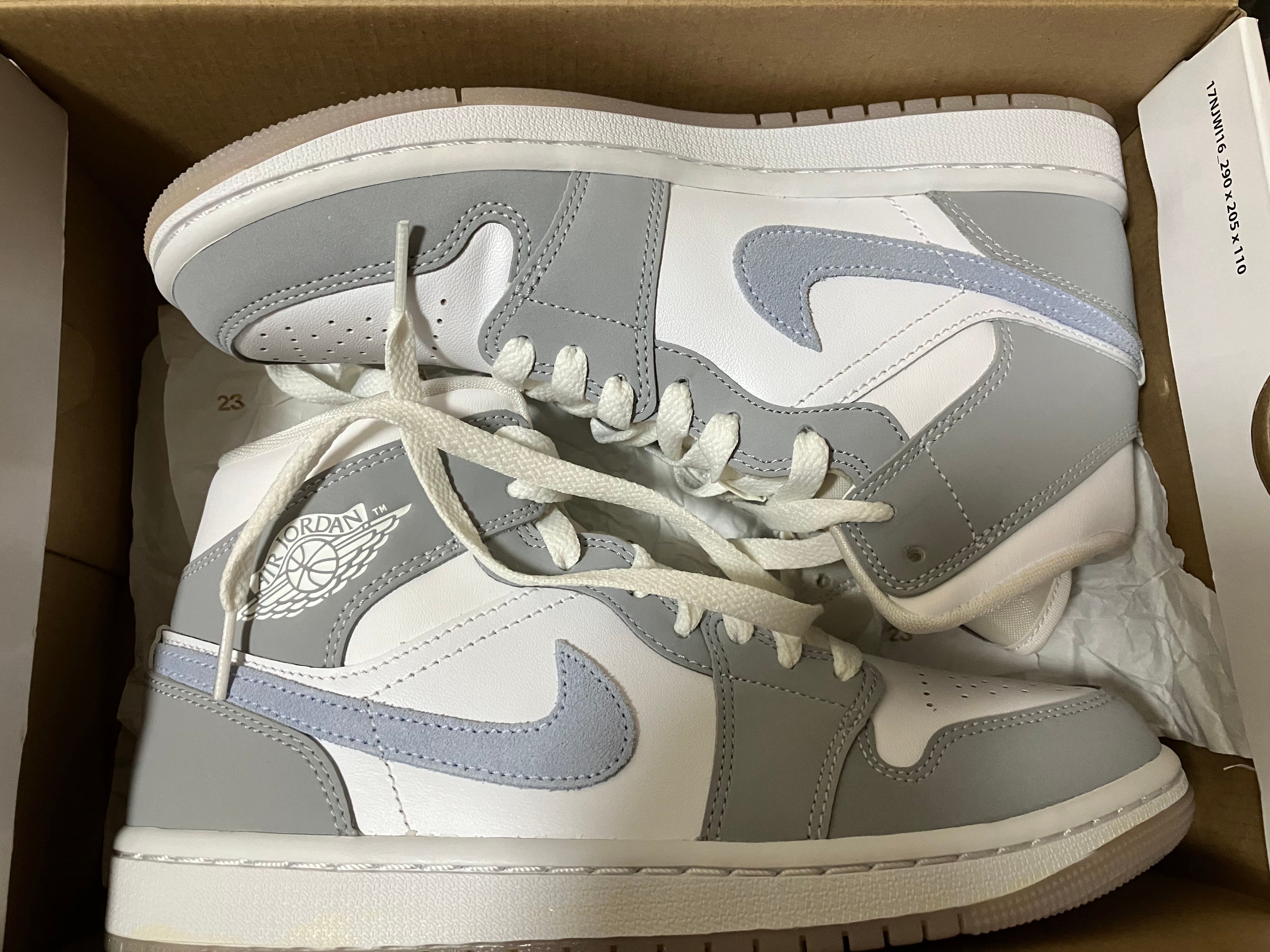 Nike Women's Air Jordan 1 Mid "Wolf Grey"