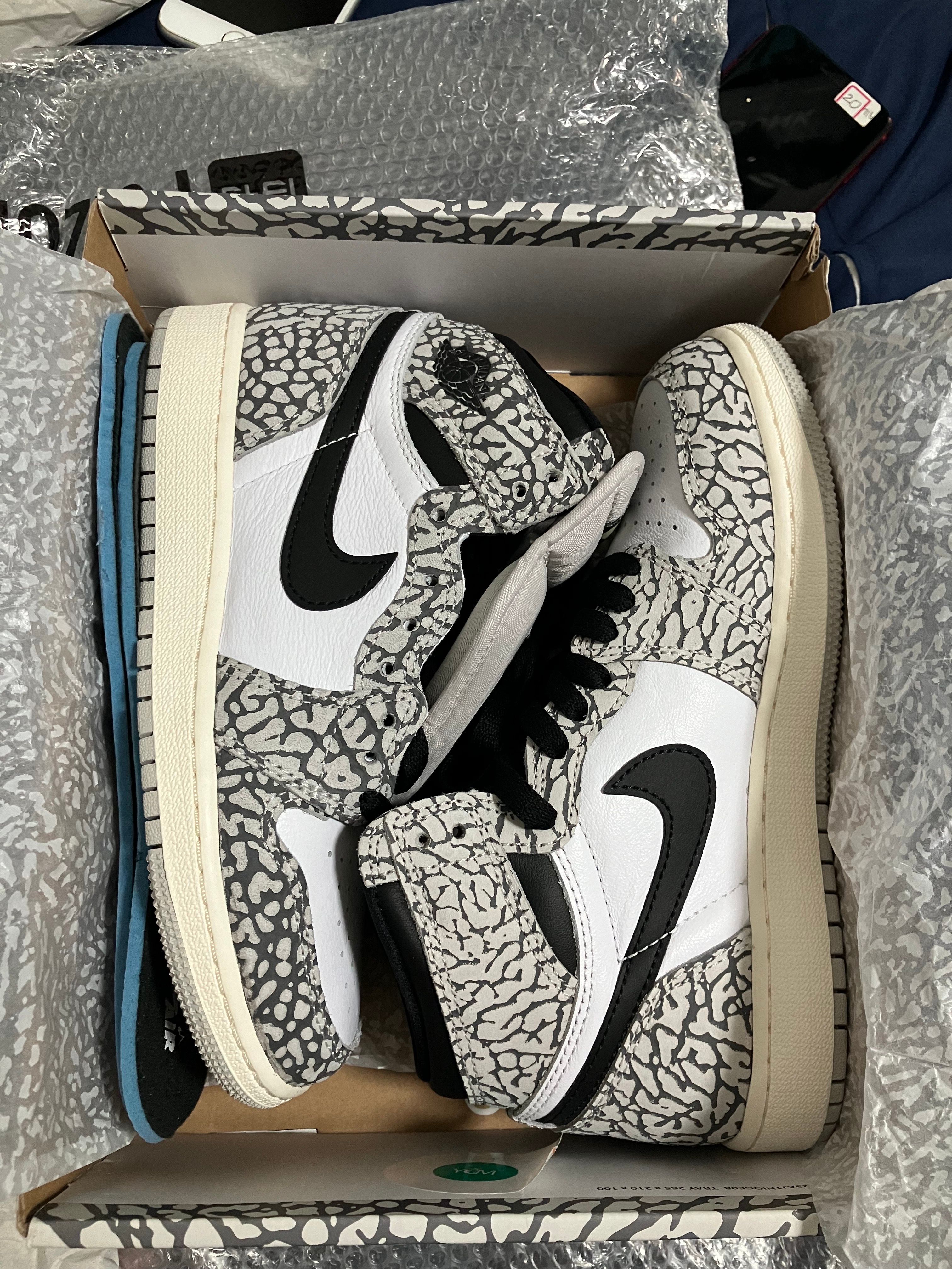 Nike GS Air Jordan 1 High OG "White Cement"