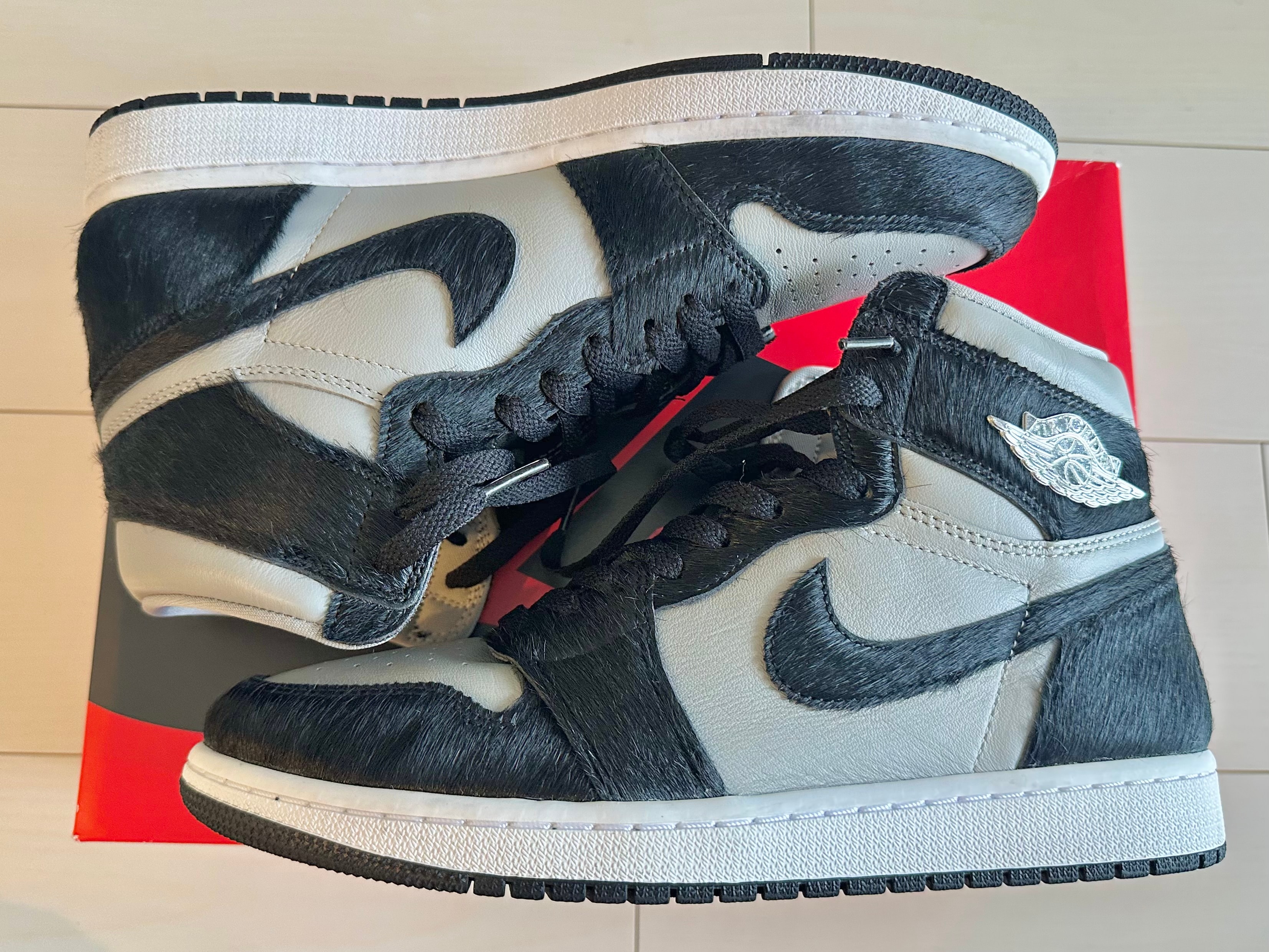 Nike Women's Air Jordan 1 Retro High OG "Medium Grey"