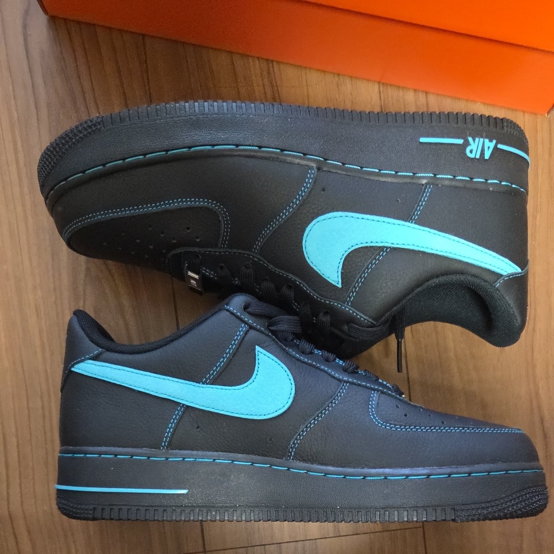 Nike Air Force 1 Low "Black Tiffany"