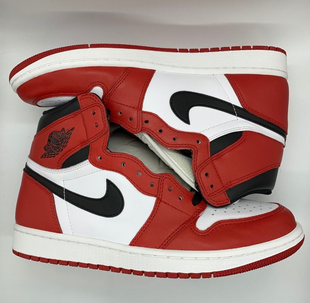 Nike Air Jordan 1 Retro High "Chicago" (2015)