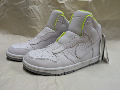 Nike Women's Dunk Lux "Sacai White"