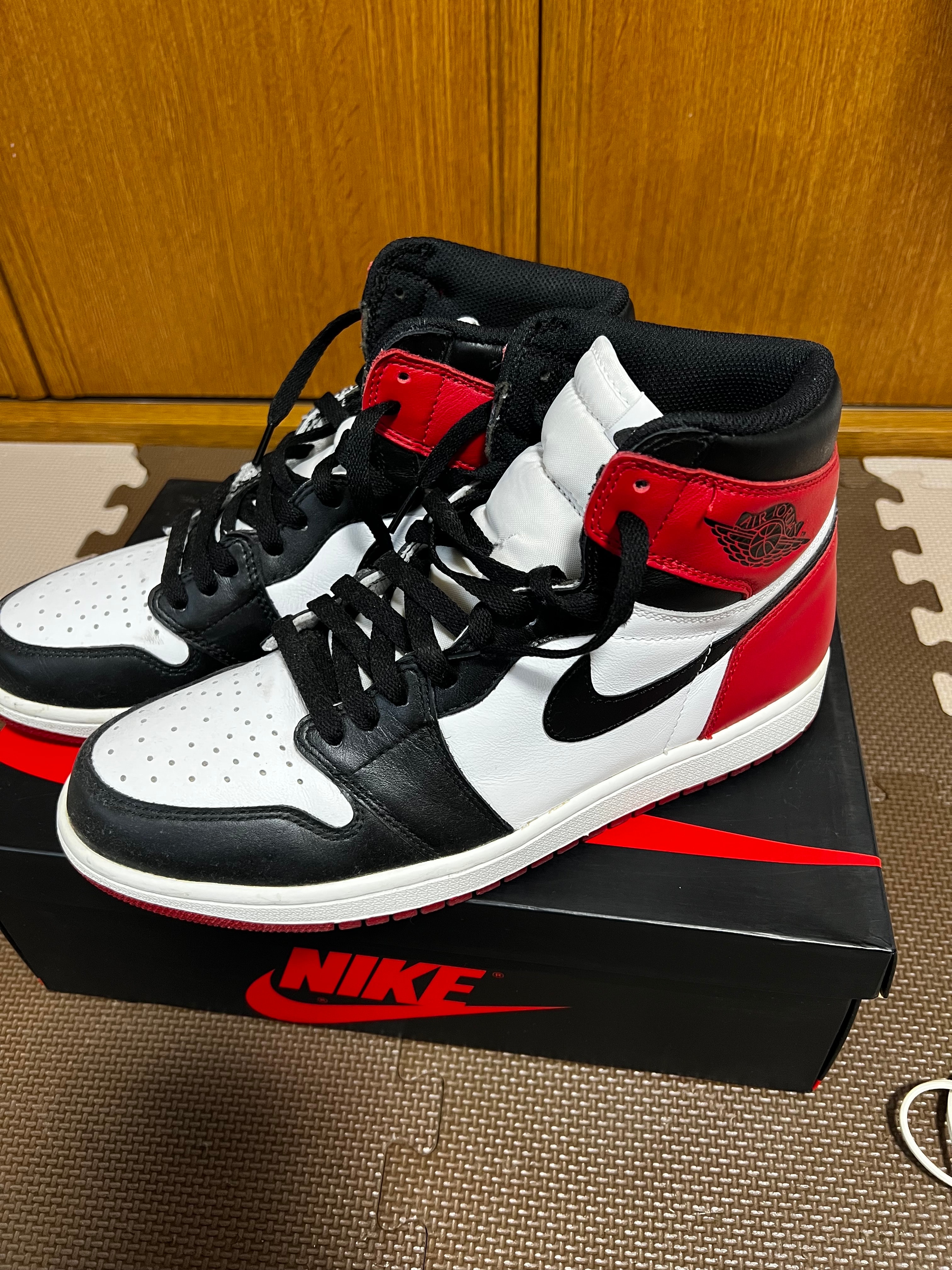 Nike Air Jordan 1 Retro High OG "Black Toe"(2016)