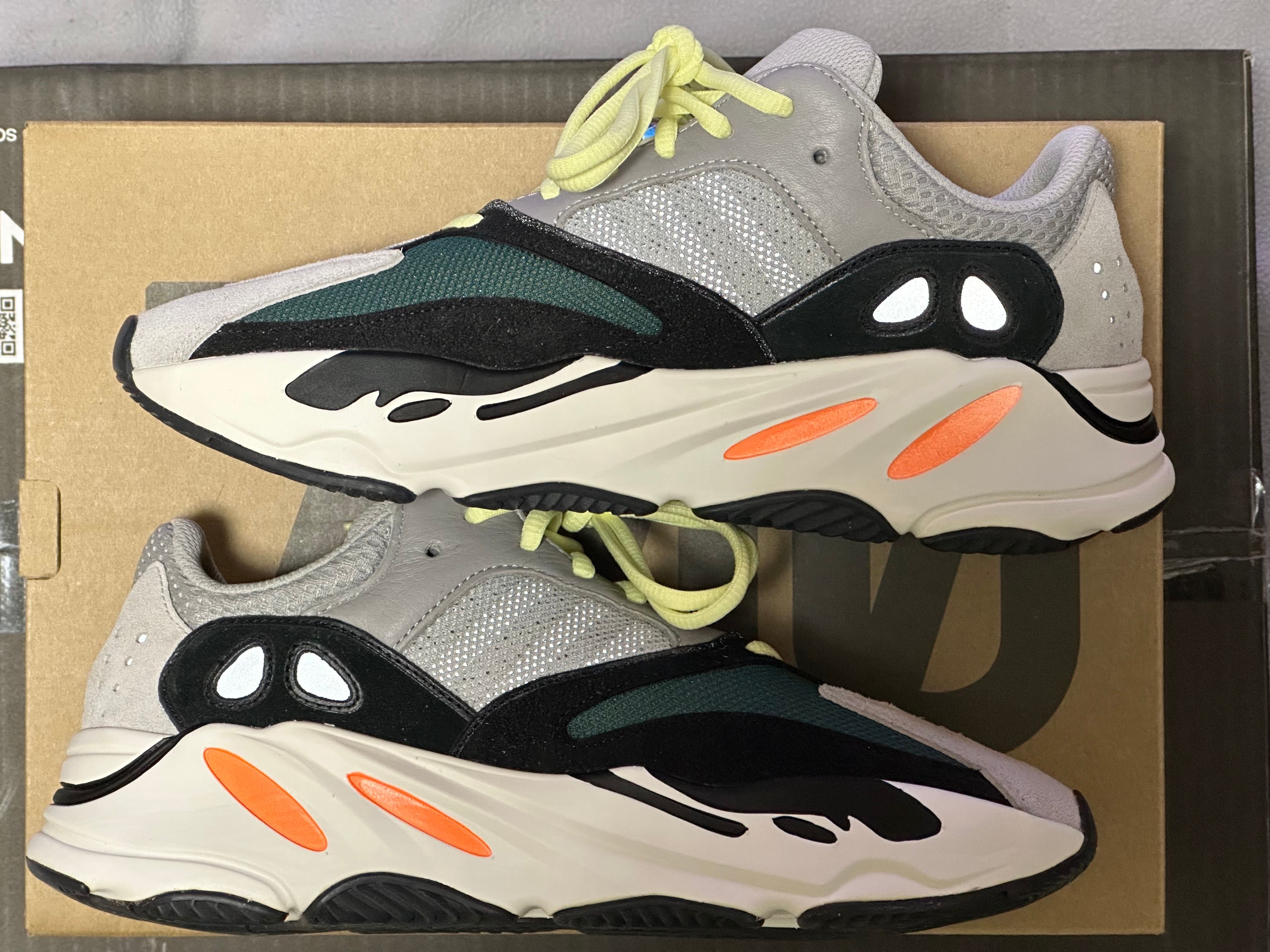 adidas YEEZY Boost 700 "Wave Runner"