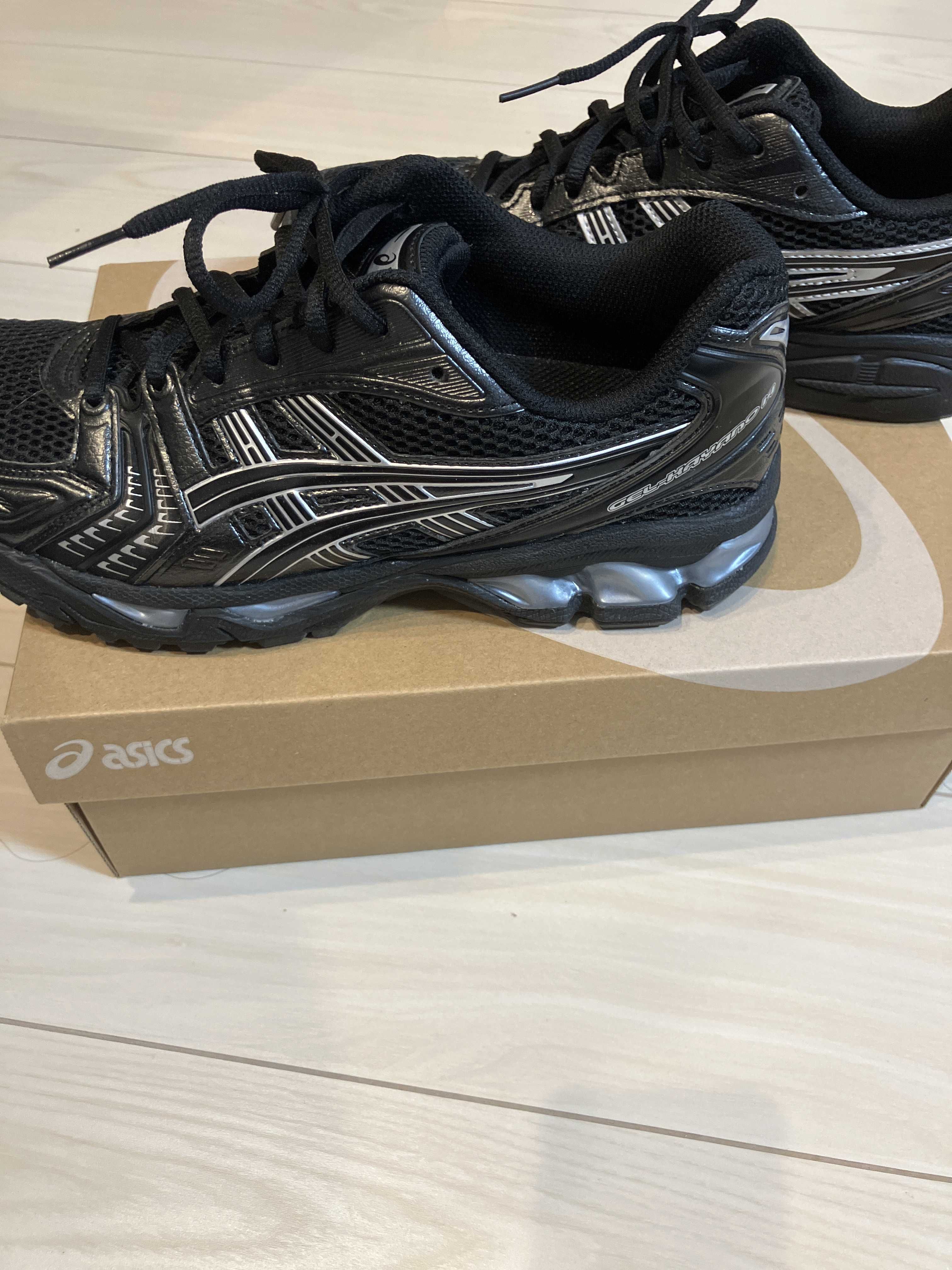 Asics Gel-Kayano 14 "Black/Pure Silver"