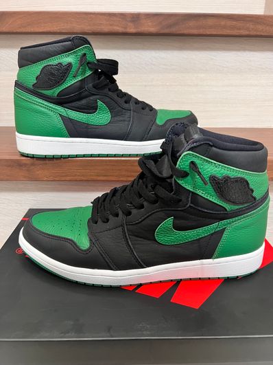 Nike Air Jordan 1 Retro High OG "Black/Pine Green" (2020)
