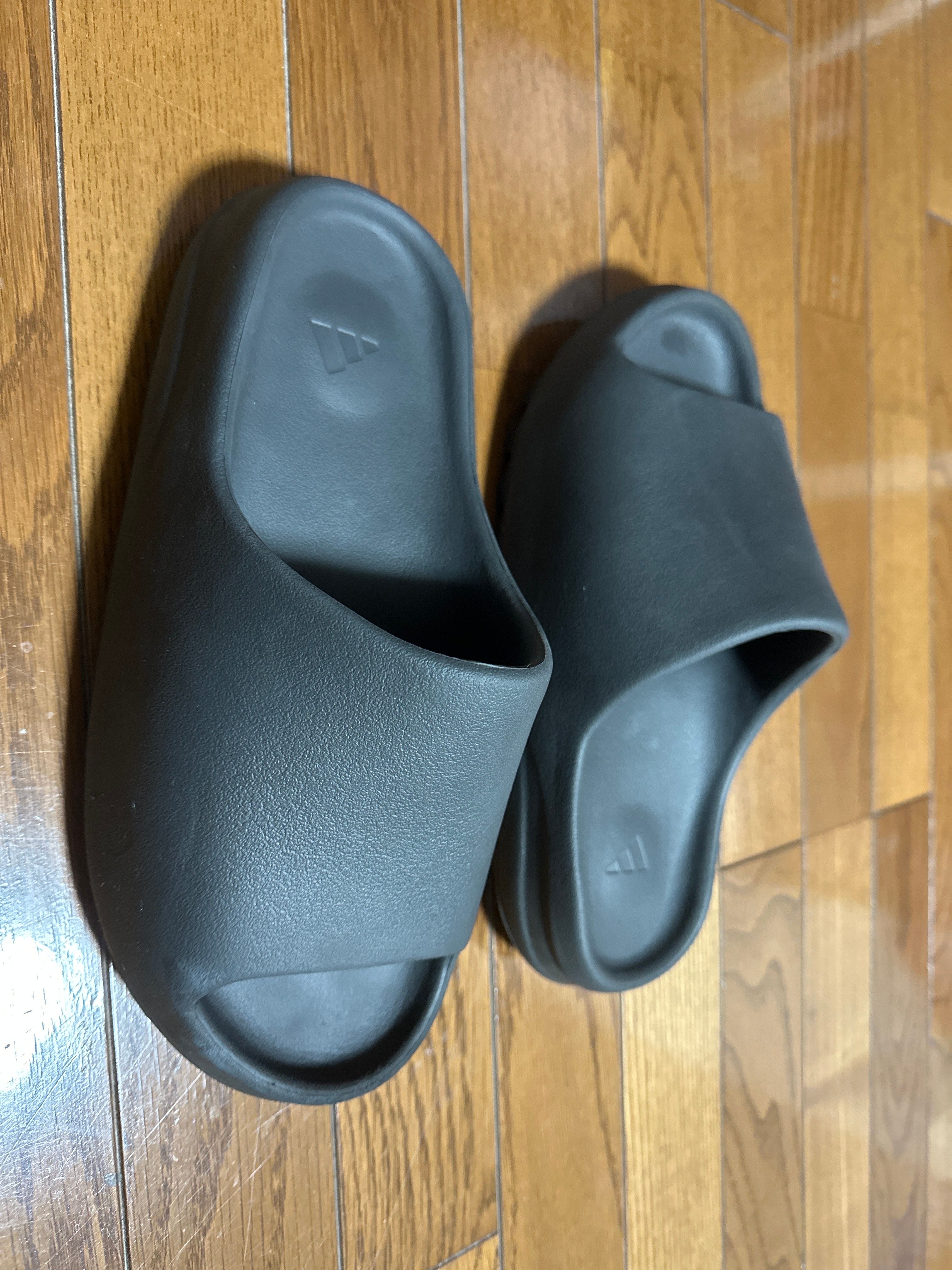 adidas YEEZY Slide "Onyx"