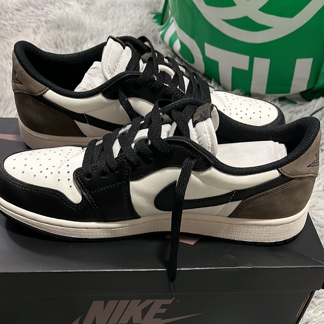 Nike Air Jordan 1 Retro Low OG "Mocha"