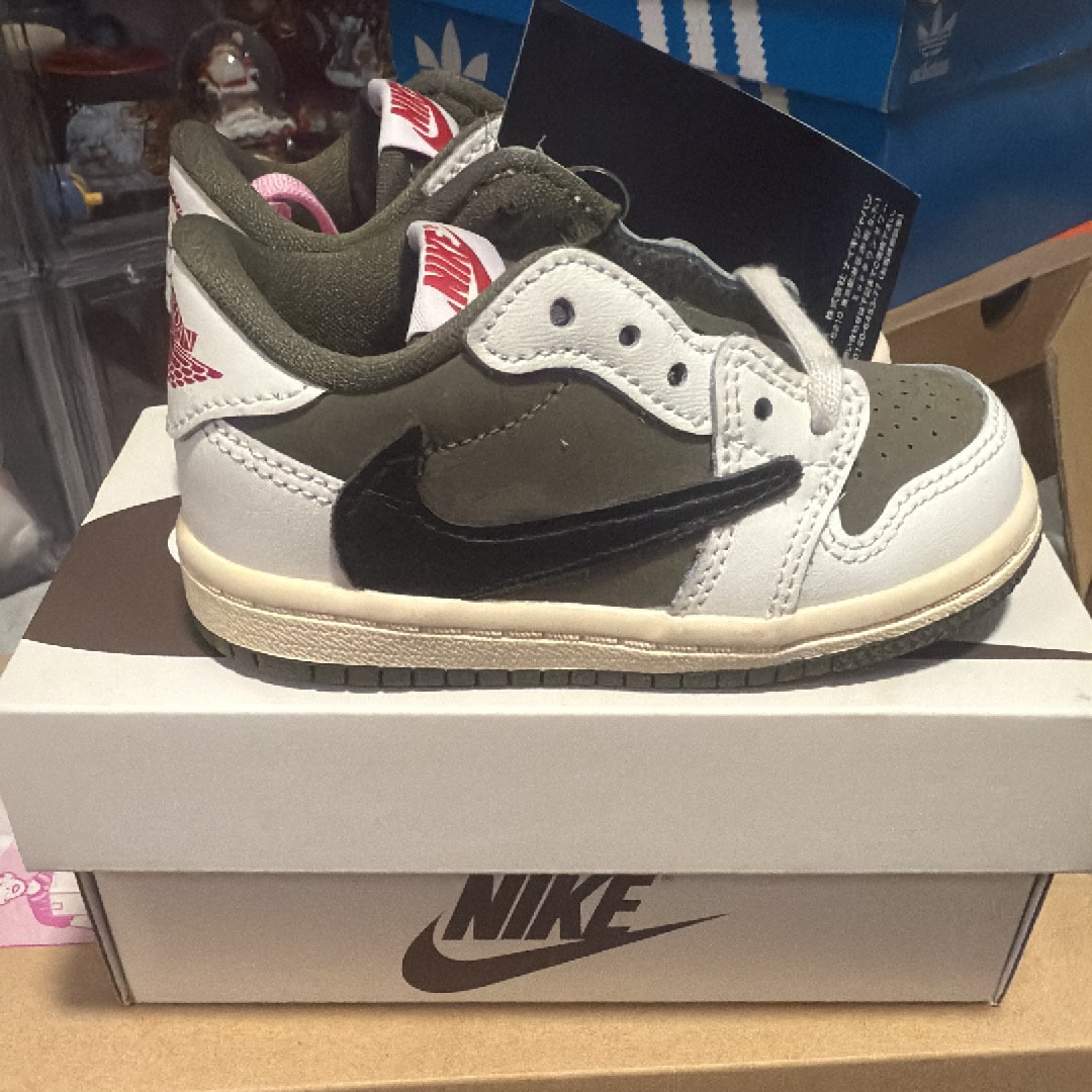 Travis Scott × Nike TD Air Jordan 1 Low OG SP "Reverse Olive"