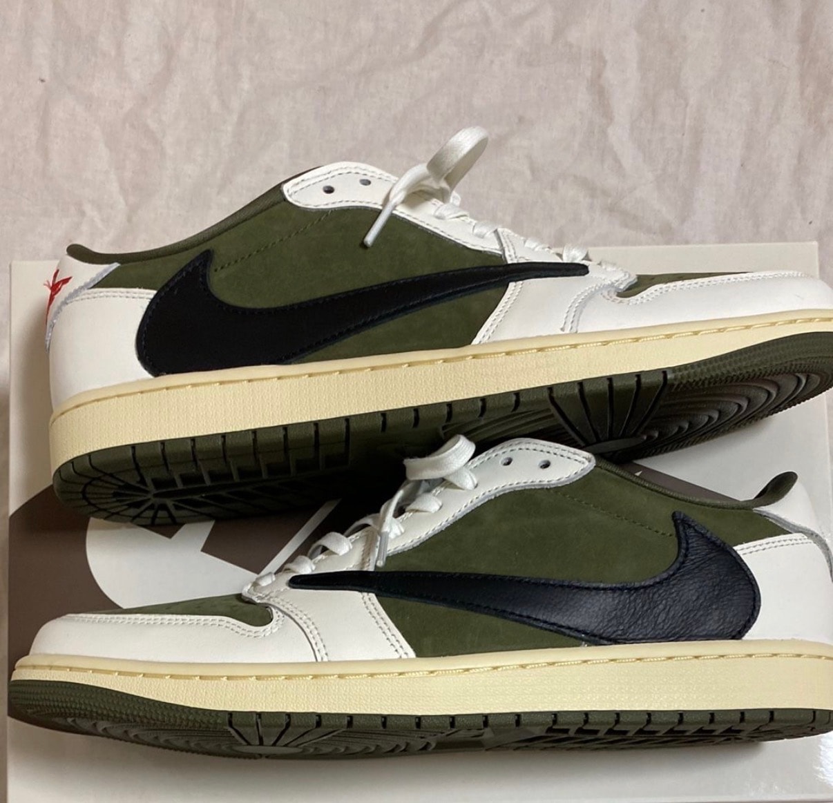 Travis Scott × Nike Air Jordan 1 Low OG SP "Reverse Olive"