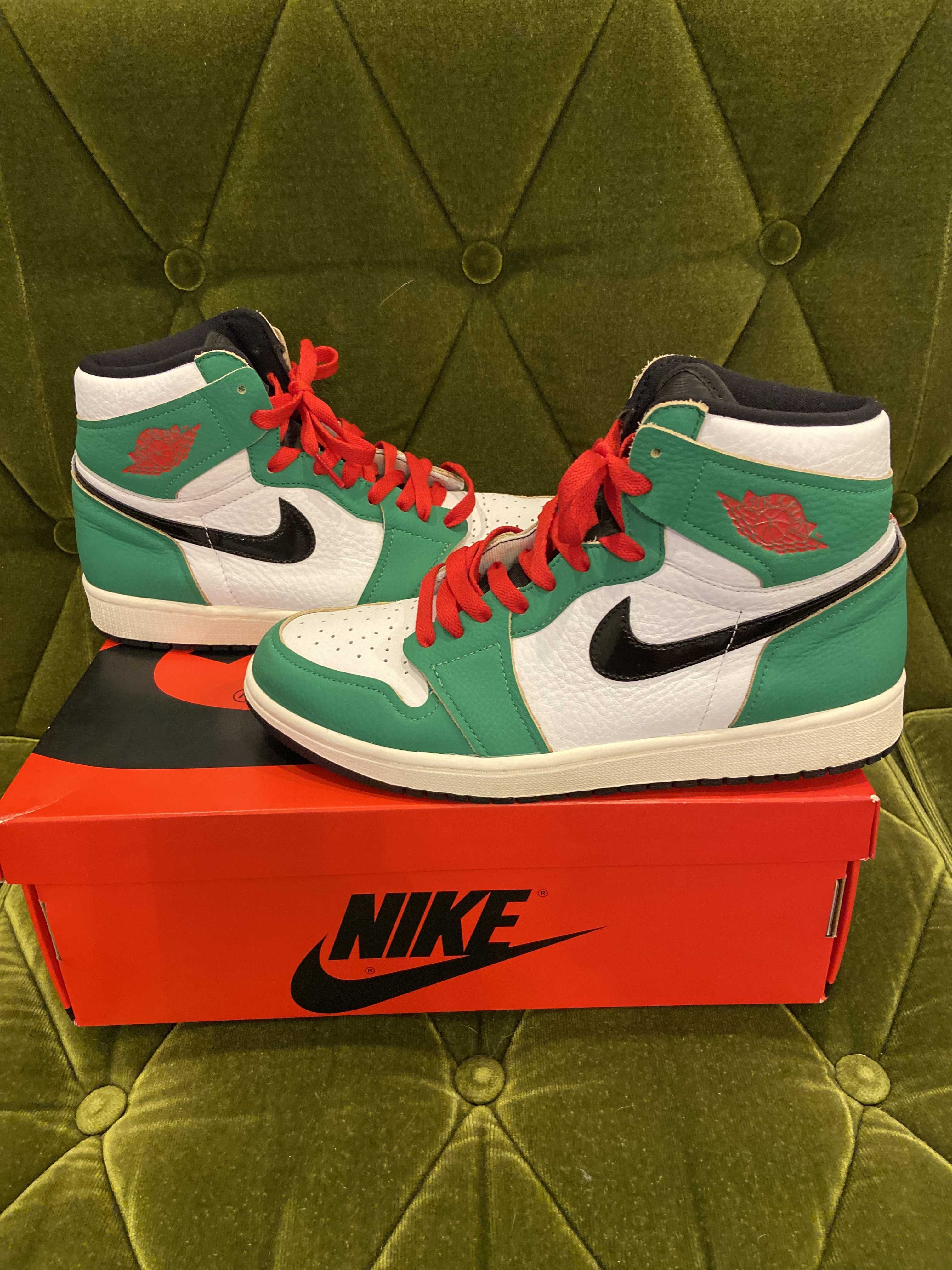 Nike Women's Air Jordan 1 High OG "Lucky Green/White-Sail-Black"