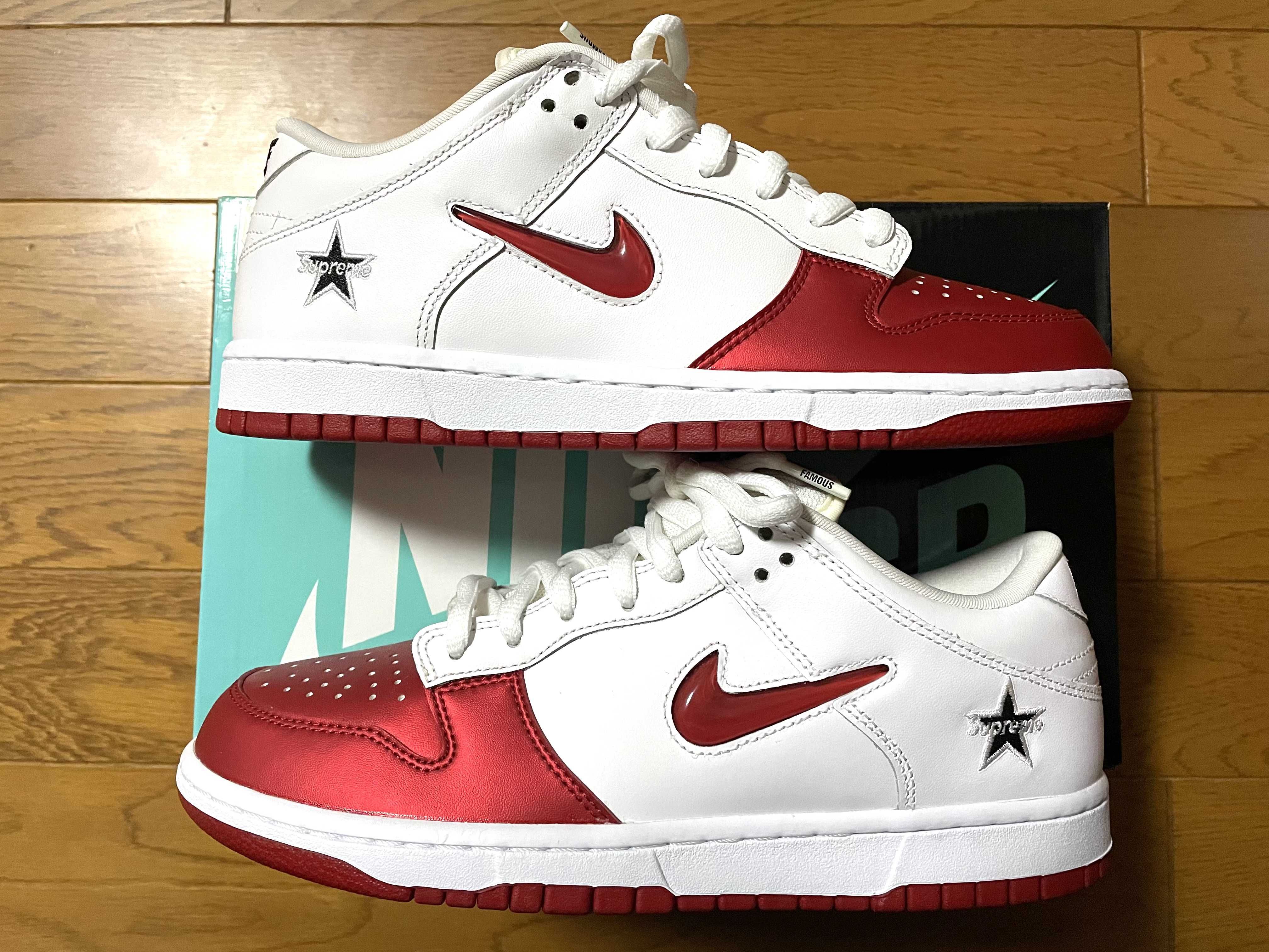 Supreme × Nike Dunk Low "Varsity Red/White"