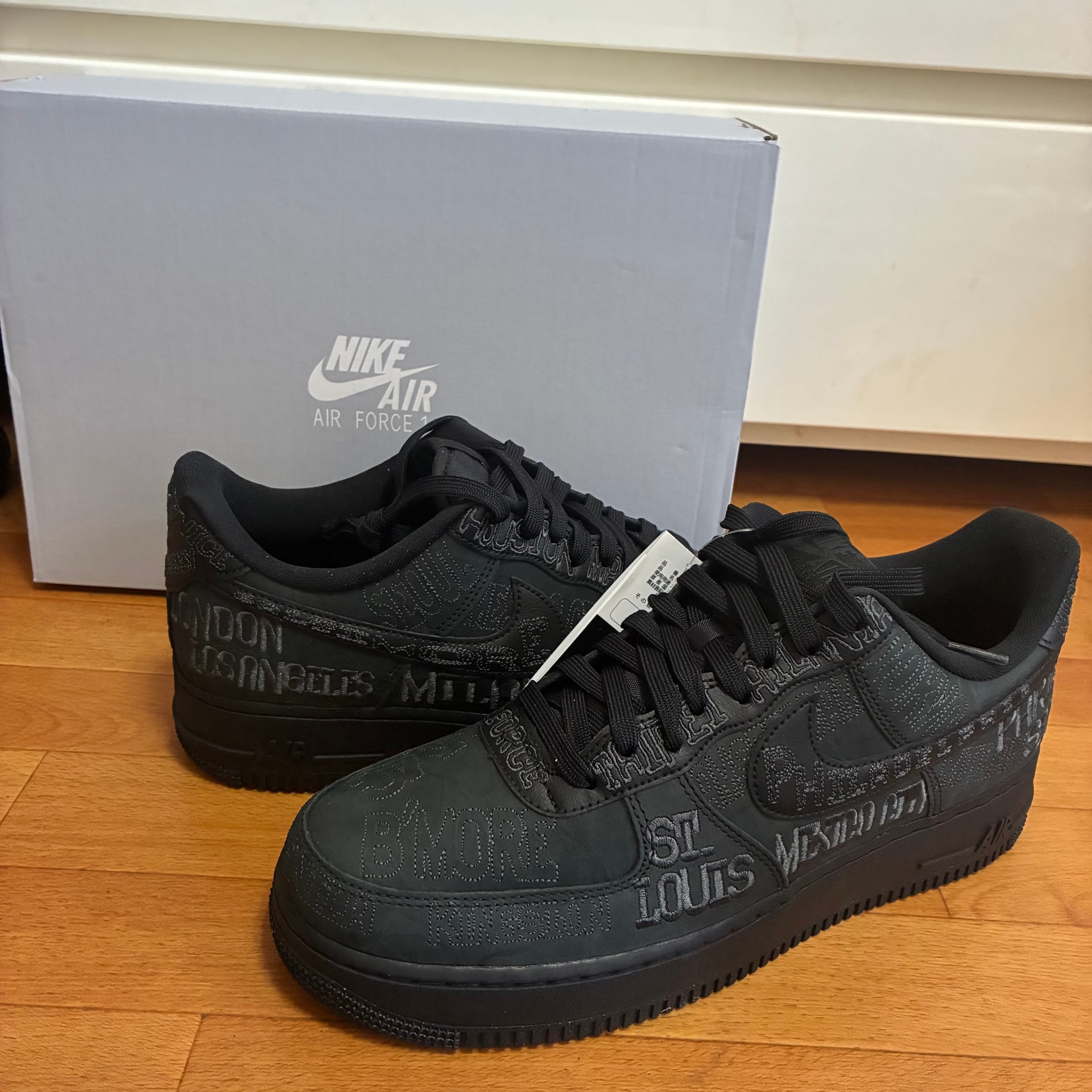 Nike Air Force 1 Low "On Tour/Black"