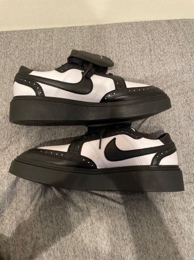 PEACEMINUSONE × Nike Kwondo 1 "Black and White" / G-DRAGON
