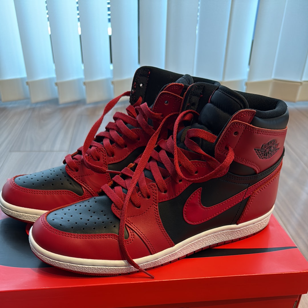 Nike Air Jordan 1 High ’85 "Varsity Red"