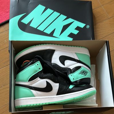 Nike Air Jordan 1 High OG "Green Glow"