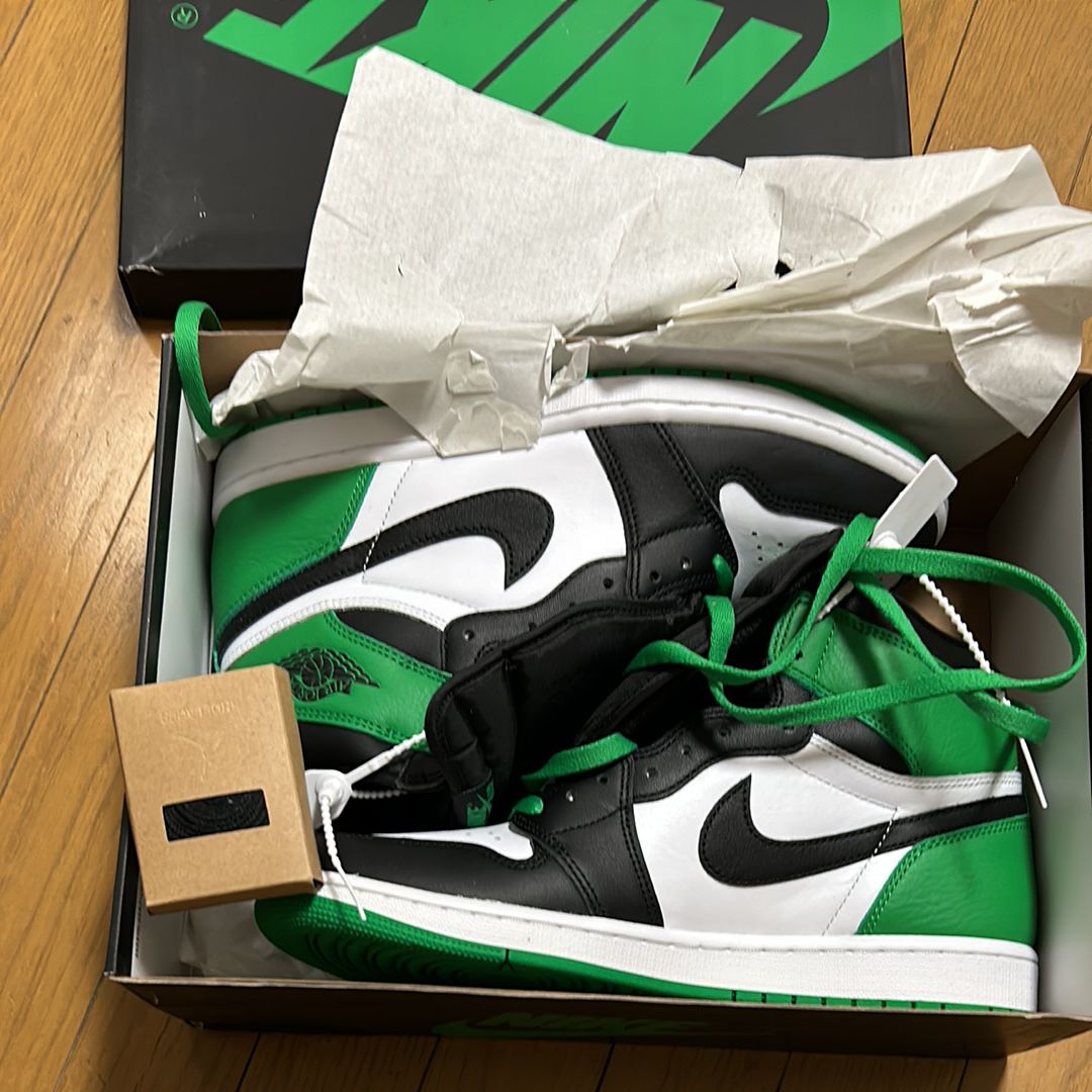 Nike Air Jordan 1 Retro High OG "Celtics/Black and Lucky Green" (2023)