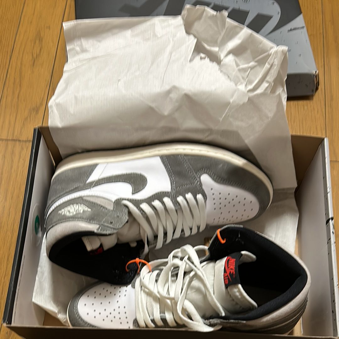 Nike Air Jordan 1 Retro High OG "Black and Smoke Grey"