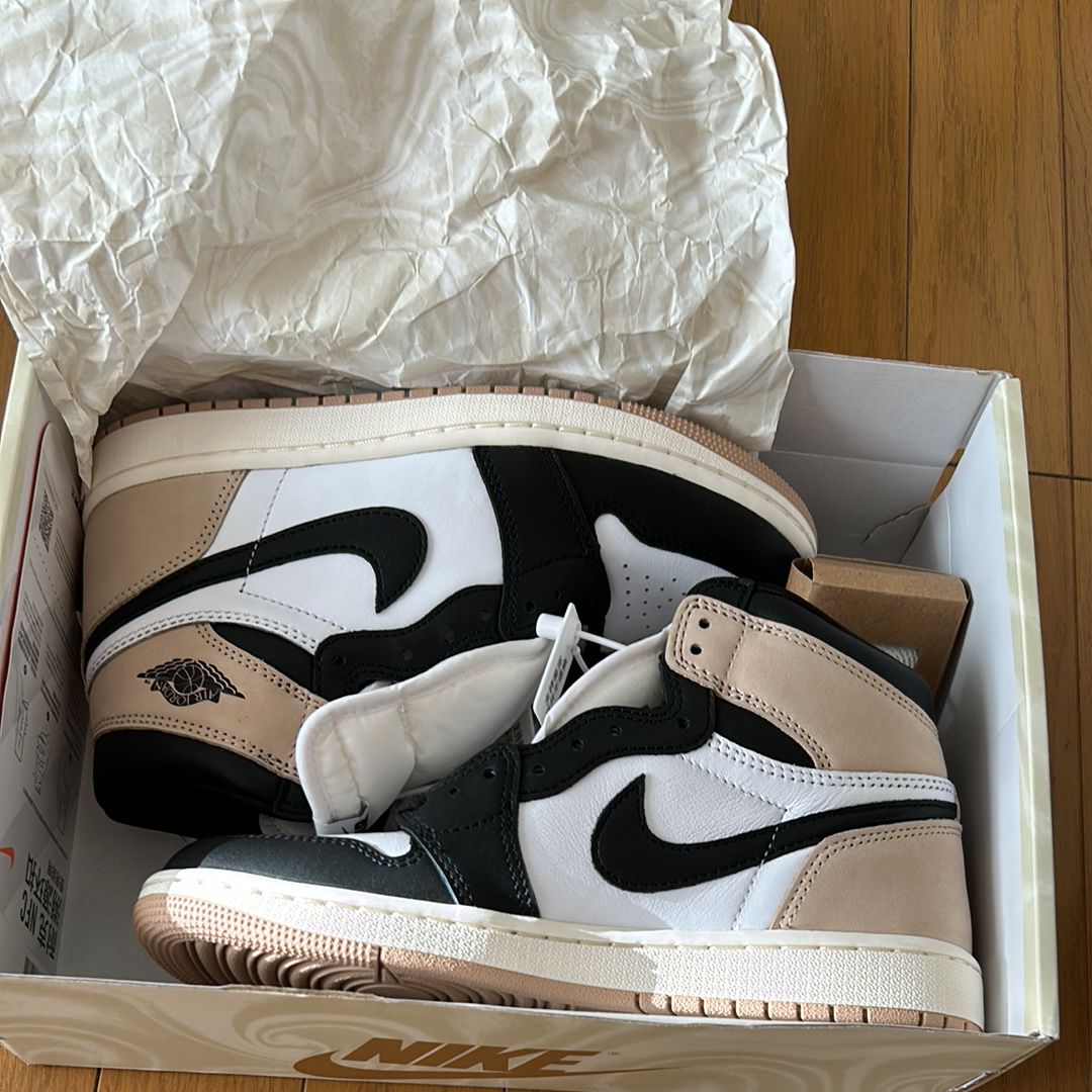 Nike Women's Air Jordan 1 Retro High OG "Latte"