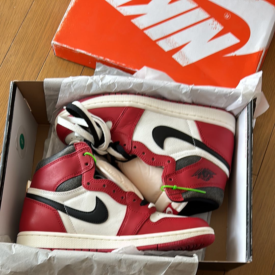 Nike Air Jordan 1 High OG "Lost & Found/Chicago"