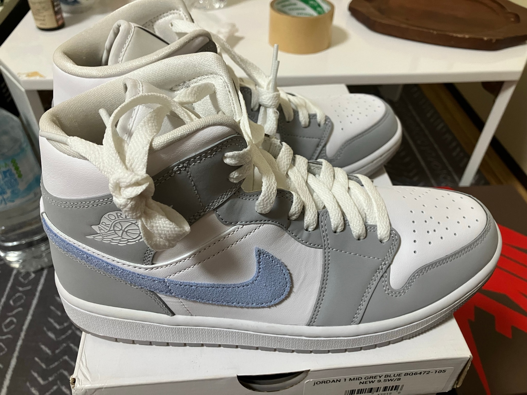 Nike Women's Air Jordan 1 Mid "Wolf Grey"