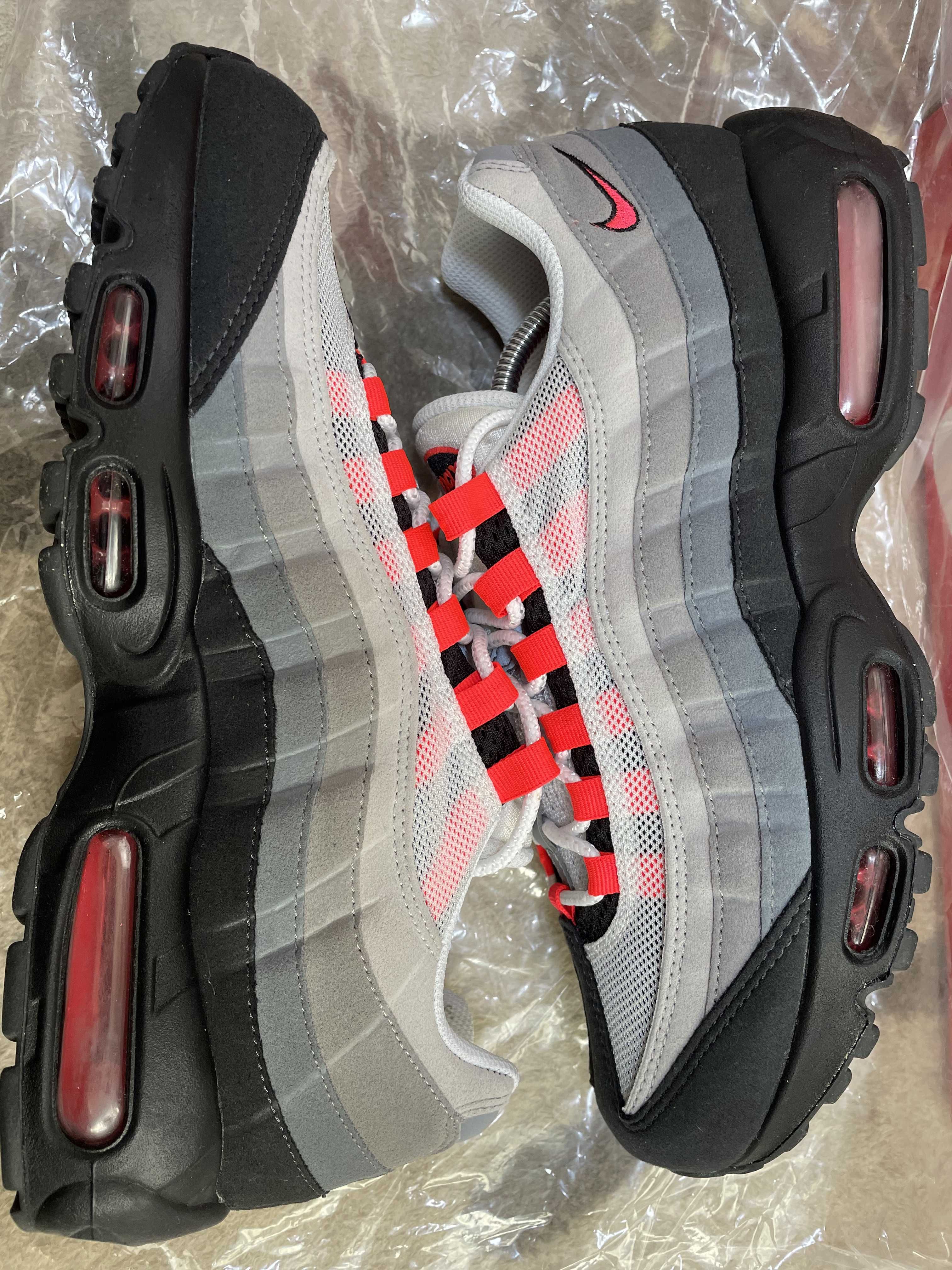 Nike Air Max 95 "White/Solar Red"