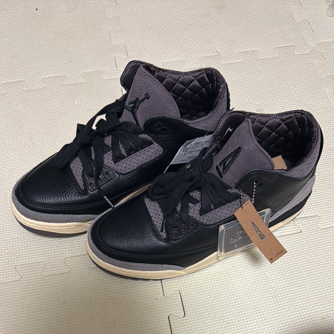 アママニエール × ナイキ ウィメンズ エアジョーダン3 レトロ OG SP "ブラック アンド フラットピューター/WYWS"