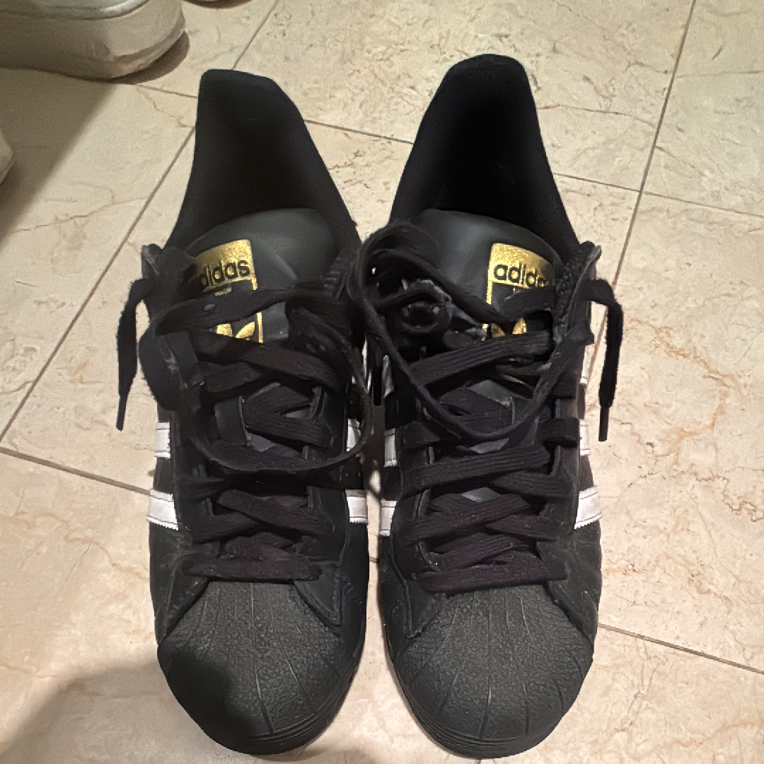 アディダス スーパースター "コアブラック/フットウェアホワイト"