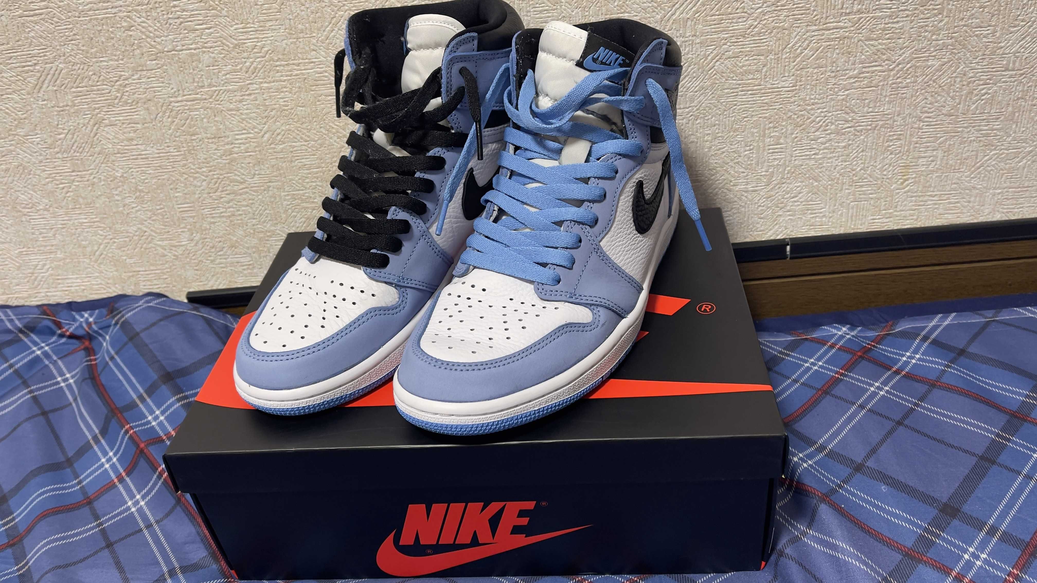 Nike Air Jordan 1 High OG "University Blue"