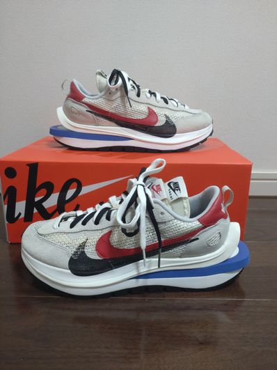 sacai × Nike Vapor Waffle "Royal Fuchsia"