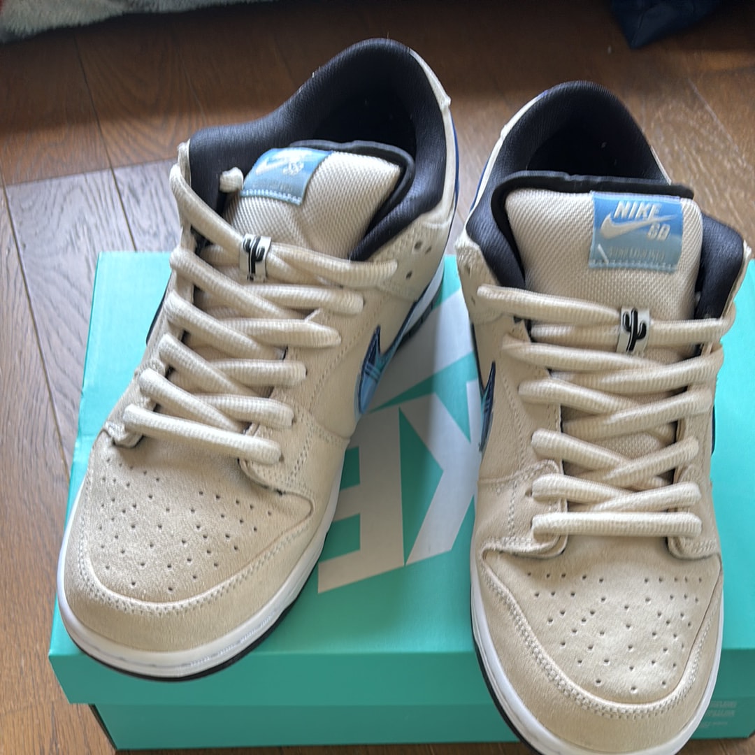 Nike SB Dunk Low "Light Cream" 