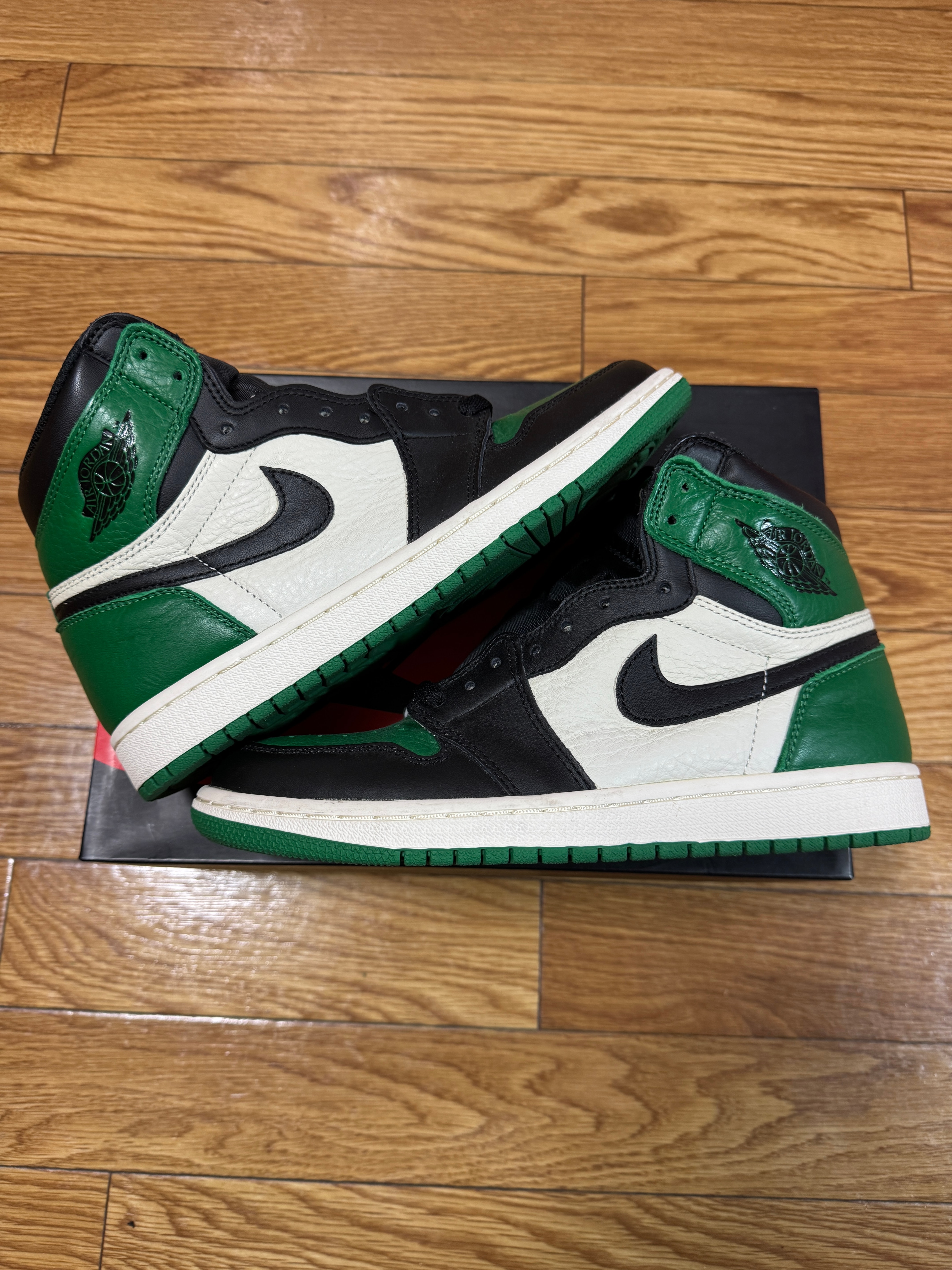 Nike Air Jordan 1 Retro High OG "Pine Green" (2018)