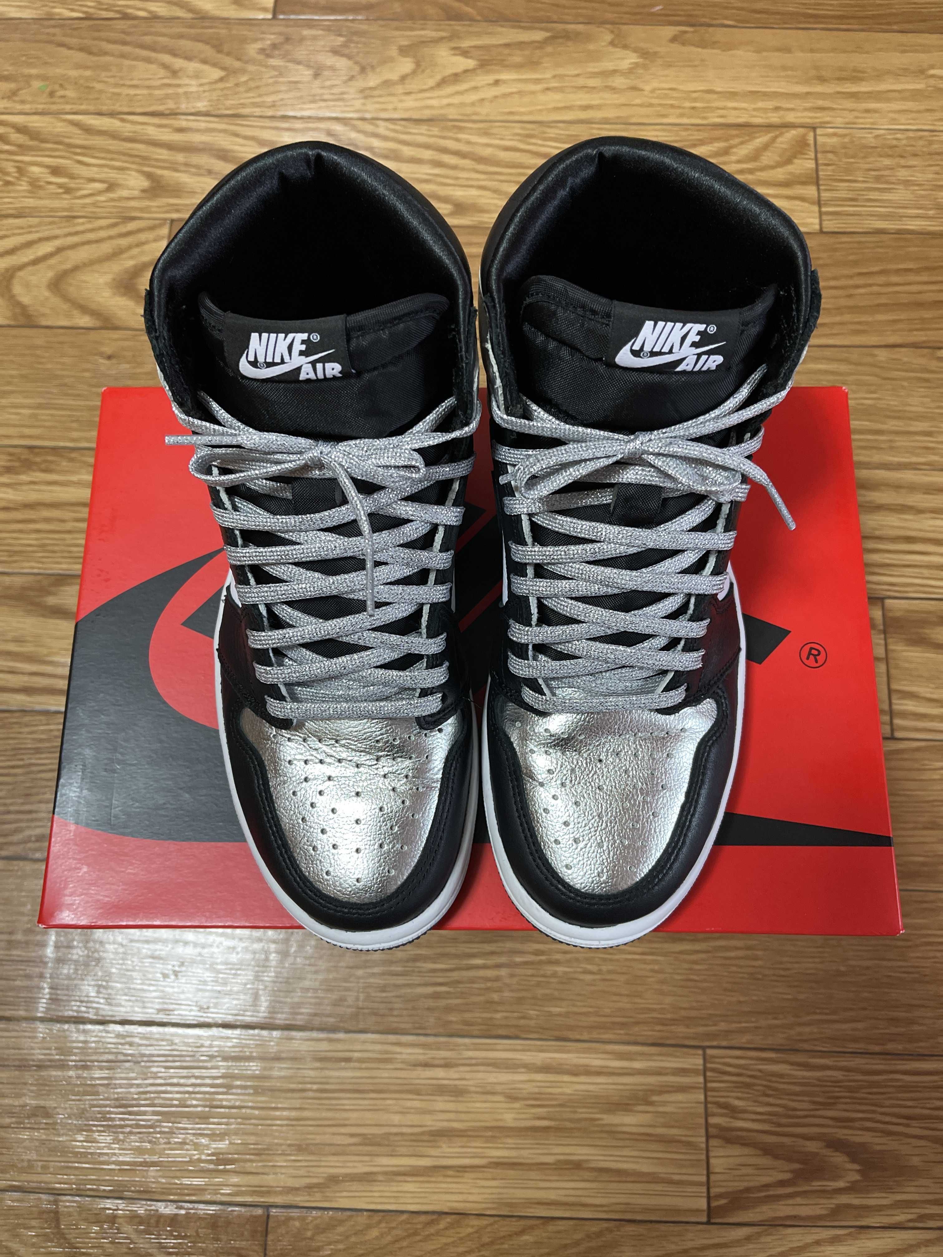Nike Women's Air Jordan 1 Retro High OG "Silver Toe"