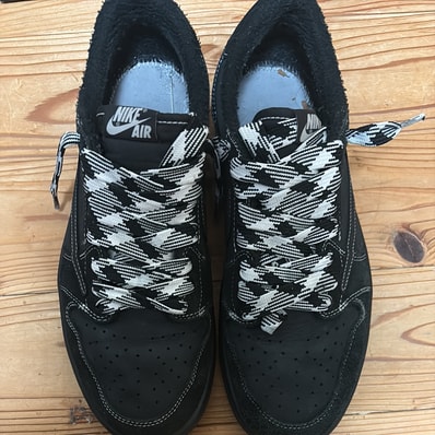 Travis Scott × Nike Air Jordan 1 Low OG SP "Black Phantom"