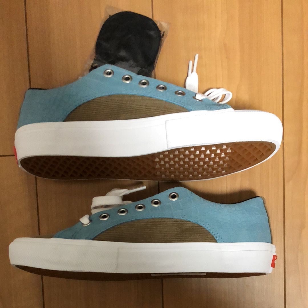 シュプリーム × バンズ ランピン プロ クロコ スウェード "ブルー/ブラウン"