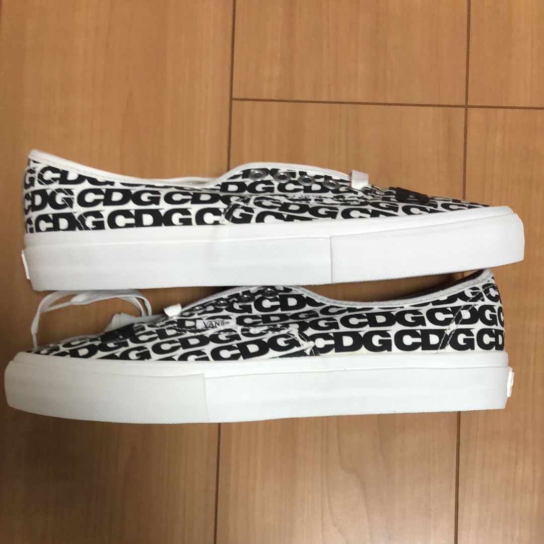 Comme des Garcons CDG × Vans Authentic "White Heel Tab"