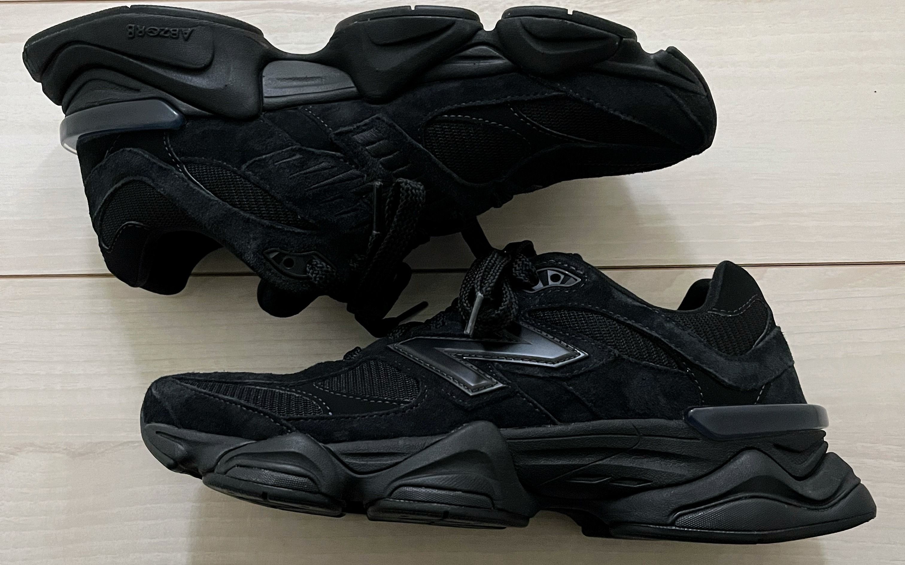 New Balance 9060 "Triple Black"