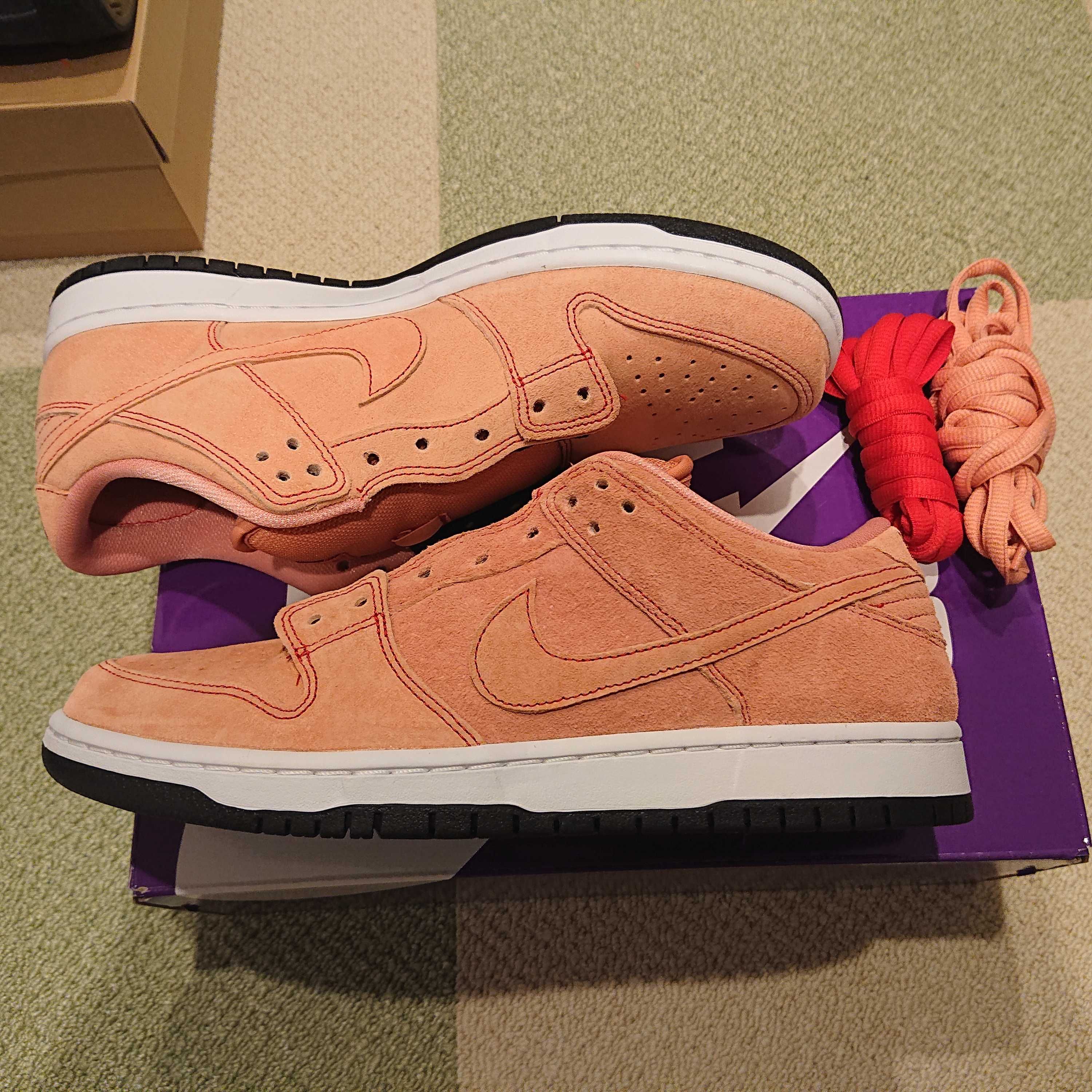 Nike SB Dunk Low "Pink Pig"