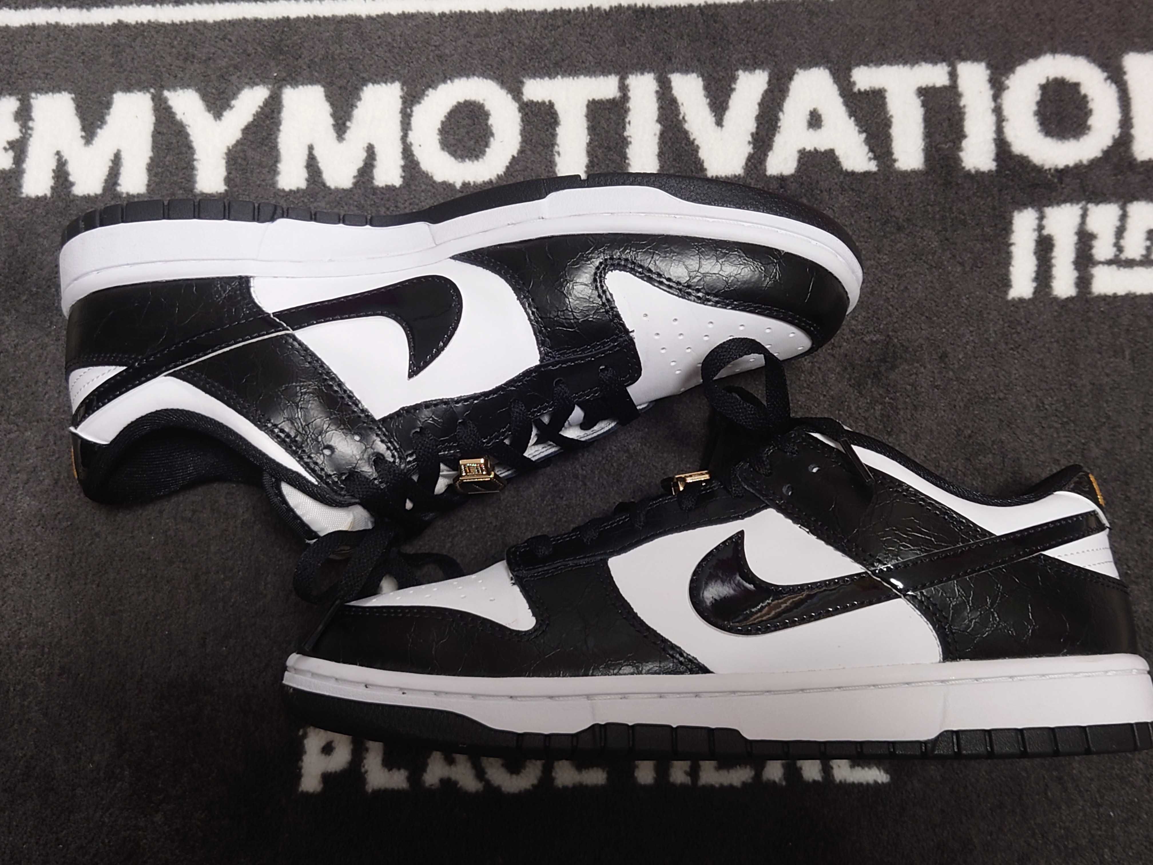 Nike Dunk Low Retro SE "World Champ/Black and White"