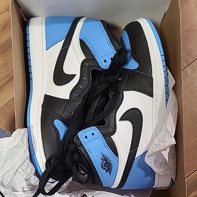 Nike GS Air Jordan 1 Retro High OG "University Blue/UNC Toe"