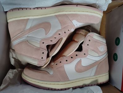 Nike Women's Air Jordan 1 Retro High OG "Washed Pink"