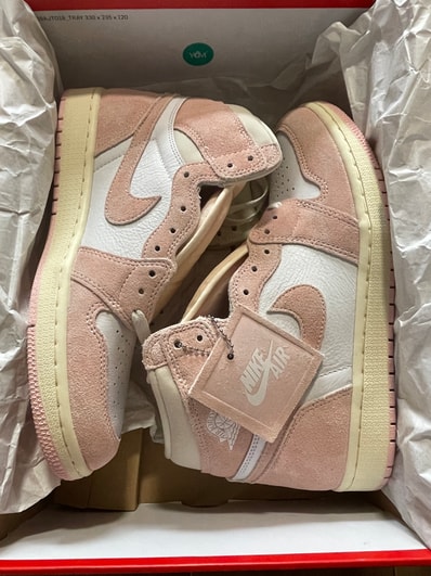 Nike Women's Air Jordan 1 Retro High OG "Washed Pink"
